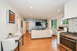 Lakeview Escape