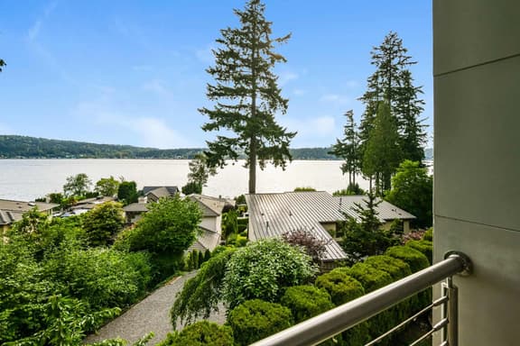 Lakeview Escape